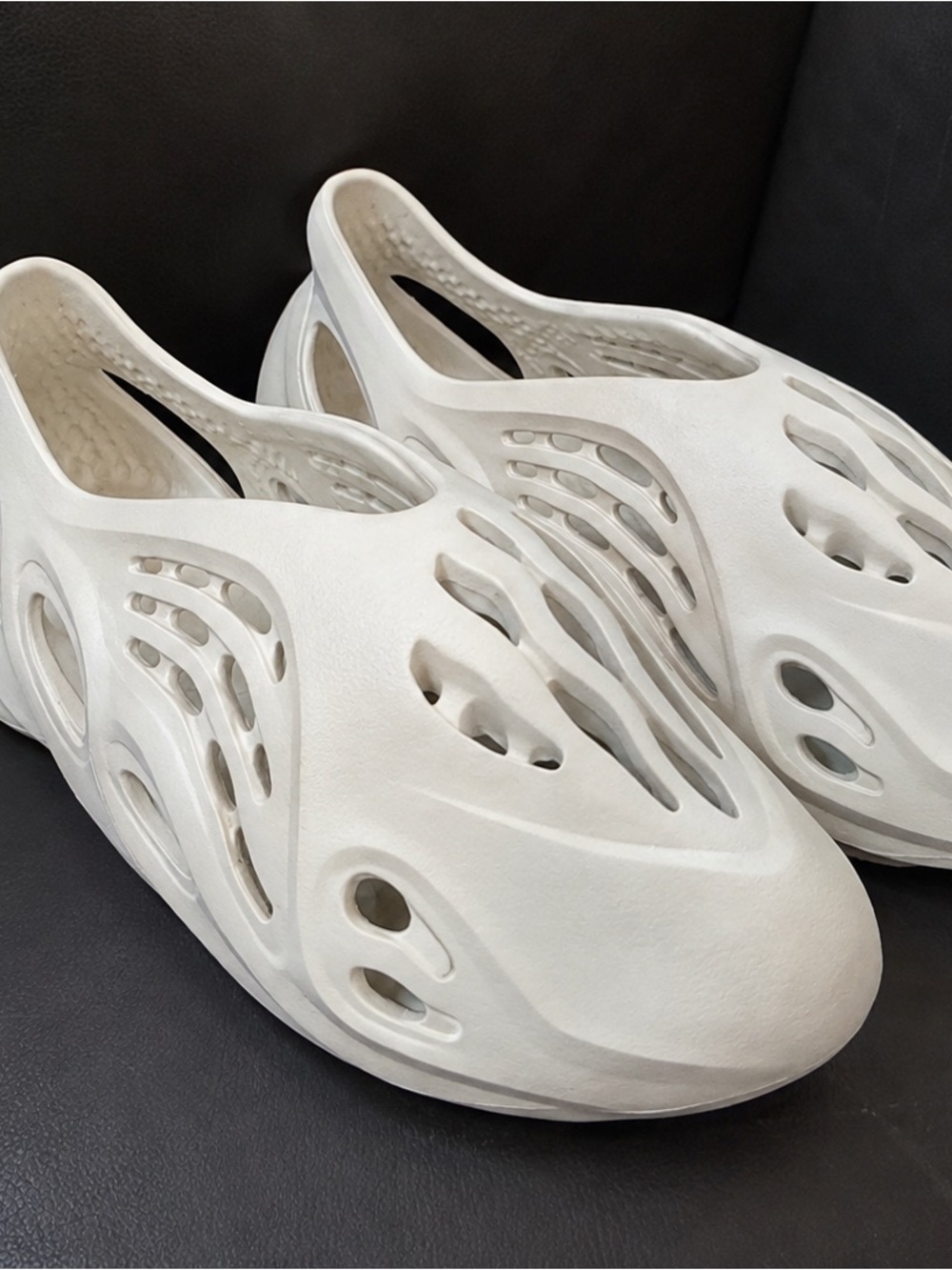 Yeezy Foam Runner Slip-On in White